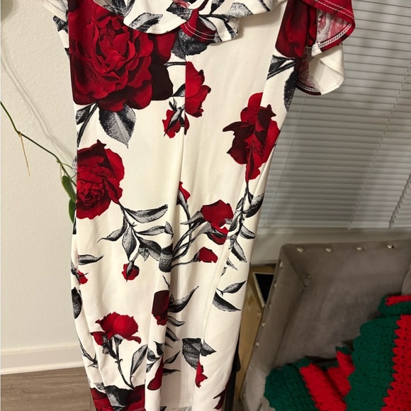 Floral Off-Shoulder Dress - Picture 4 of 5